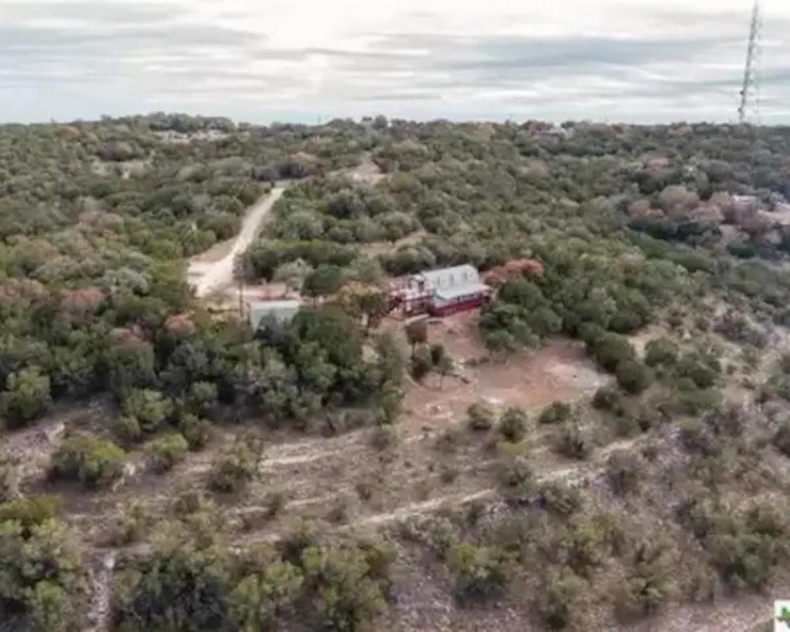 Entire 2Br 2Ba Hilltop View Home Sleeps 7 Pets 4 Acres Jacuzzi Central Ac Kingbeds Free Wifi-Parking Kitchen Washerdryer Starry Terrace Two Sunset Dining Patios Grill Stovetop Oven Fridge Onsitewoodedhiking Wildlife Coveredpatio4Pets & Birds Singing! Marble Falls Exteriér fotografie