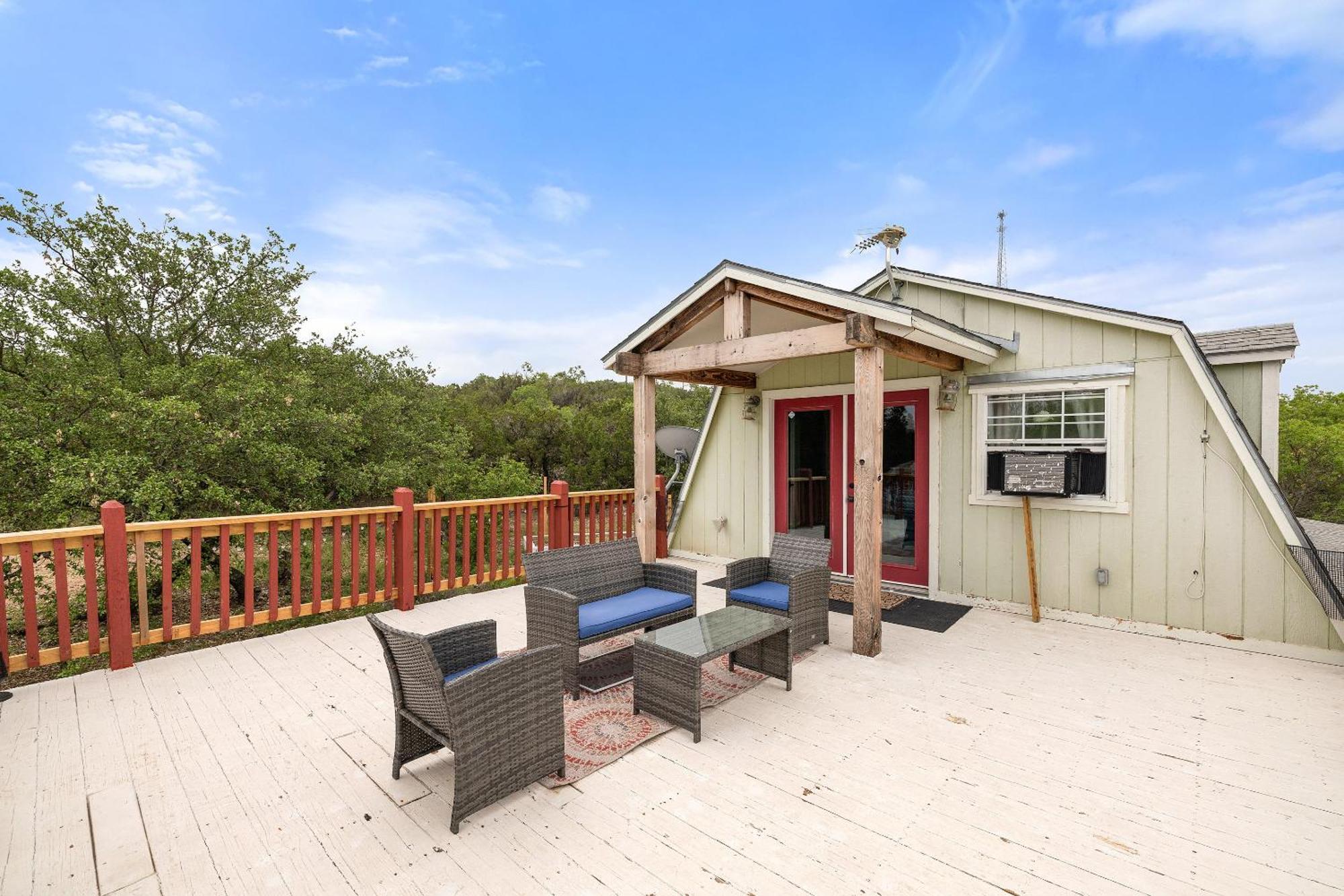 Entire 2Br 2Ba Hilltop View Home Sleeps 7 Pets 4 Acres Jacuzzi Central Ac Kingbeds Free Wifi-Parking Kitchen Washerdryer Starry Terrace Two Sunset Dining Patios Grill Stovetop Oven Fridge Onsitewoodedhiking Wildlife Coveredpatio4Pets & Birds Singing! Marble Falls Exteriér fotografie